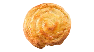 ein schneckenförmiges, mit Käse überbackenes Teilchen